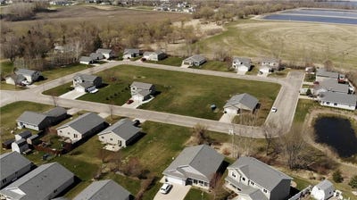/international/us/534-willow-avenue-eden-valley-mn-110106705675/
