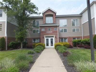 /international/us/23004-chandlers-lane-olmsted-falls-oh-110108450554/