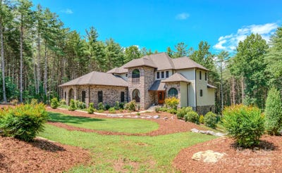/international/us/1416-southpointe-drive-morganton-nc-110101020571/