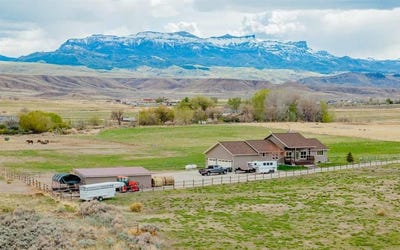 /international/us/20-ridge-view-tr-cody-wy-110108258737/