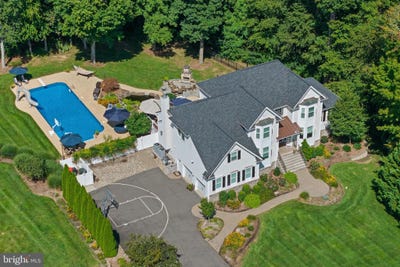 /international/us/20-hankins-farm-allentown-nj-110119904695/