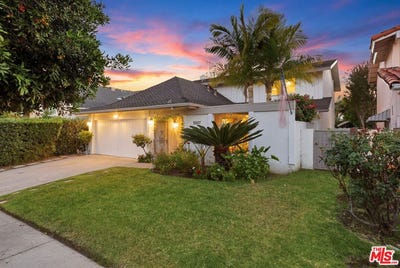 /international/us/5507-bluebell-ave-valley-village-ca-110109067789/