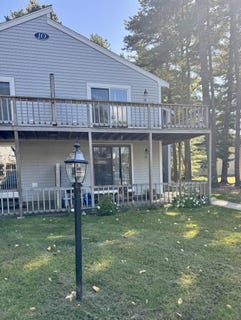 /international/us/70-cape-drive-mashpee-ma-110120604973/