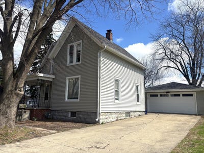 /international/us/308-s-8th-street-dekalb-il-110107841056/