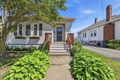 /international/us/330-sea-st-quincy-ma-110108688517/
