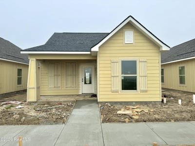 /international/us/103-foxglove-lane-youngsville-la-110106728850/