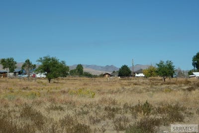 /international/us/1723-valley-avenue-challis-id-110059556311/