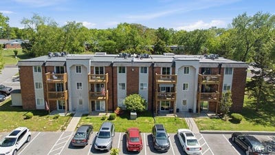 /international/us/2741-westphalia-court-st-louis-mn-110107480723/