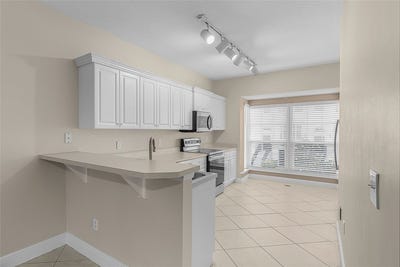/international/us/1620-42nd-square-vero-beach-fl-110107505423/