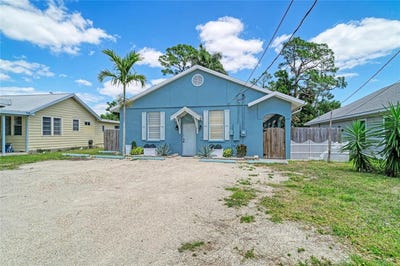 /international/us/1609-17th-street-w-bradenton-fl-110107511135/