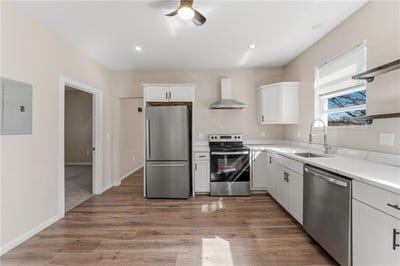 /international/us/6-stockwell-street-providence-ri-110106318296/