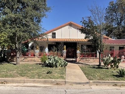 /international/us/1522-lee-avenue-fort-worth-tx-110106842835/