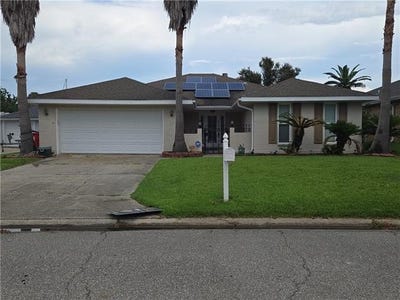 /international/us/205-valiant-lane-slidell-la-110100942618/