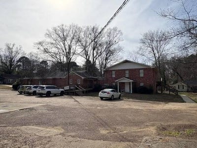/international/us/400-e-adams-kosciusko-ms-110106014324/