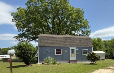 /international/us/307-s-madison-street-konawa-ok-110107874162/