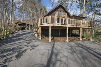 /international/us/135-hiddenwood-drive-mountain-city-tn-110106988681/