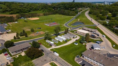/international/us/813-chatfield-avenue-nw-preston-twp-mn-110108267957/