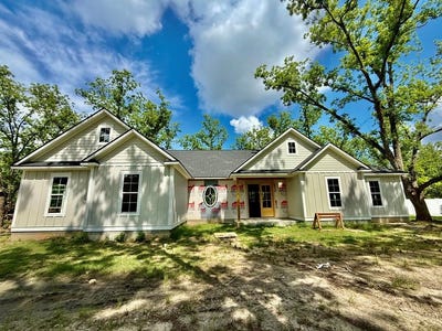 /international/us/10015-springhill-road-thomasville-ga-110108177625/