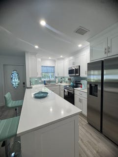 /international/us/405-high-point-boulevard-delray-beach-fl-110106457248/