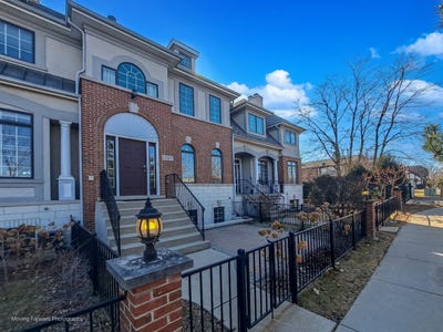 /international/us/2023-alta-vista-court-naperville-il-110104456278/