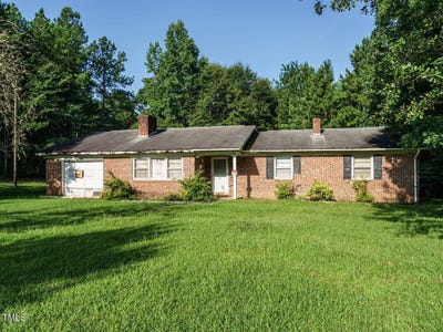 /international/us/2684-st-luke-church-road-goldston-nc-110100973914/