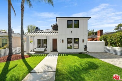 /international/us/4153-vantage-ave-studio-city-ca-110108735610/