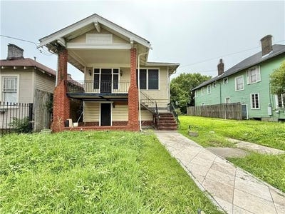 /international/us/2521-robert-street-new-orleans-la-110097685800/