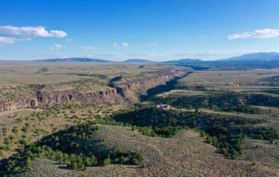 /international/us/3-a-calle-feliberto-taos-nm-110090179282/?lang=zh-tw