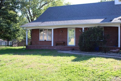 /international/us/7205-magnolia-way-hutchinson-ks-110120426255/