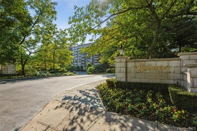 /international/us/100-hilton-avenue-garden-city-ny-110109902660/
