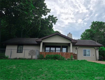 /international/us/8524-lake-drive-cedar-hill-mo-110108354380/