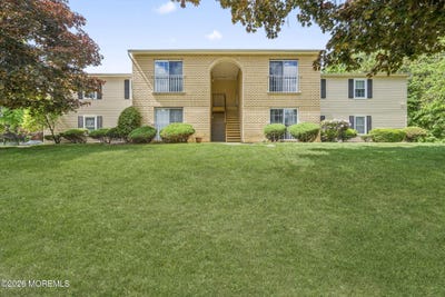 /international/us/701-zlotkin-circle-freehold-nj-110108612424/