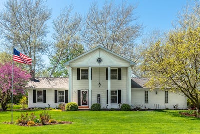 /international/us/721-wisconsin-road-new-lenox-il-110107489622/