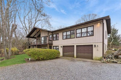 /international/us/70-fairview-avenue-montauk-ny-110103144356/