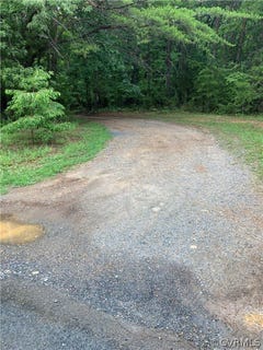 /international/us/blackwell-road-buckingham-va-110093152483/