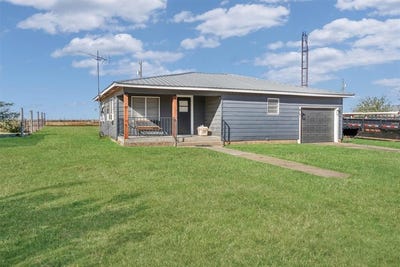 /international/us/217-n-mayer-avenue-willow-ok-110103497376/