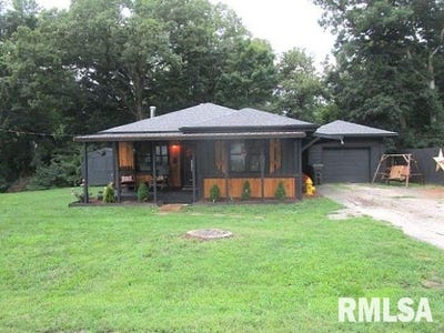 /international/us/233-belaire-court-east-peoria-il-110119560537/