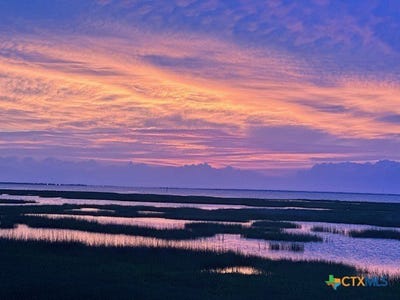 /international/us/40-northpointe-drive-rockport-tx-110097081902/