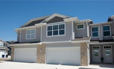 /international/us/5426-153rd-street-urbandale-ia-110099888342/
