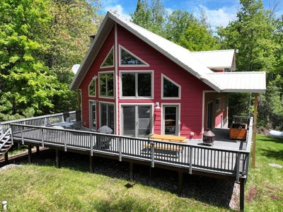 /international/us/1575-maple-ridge-road-crandon-wi-110108902376/