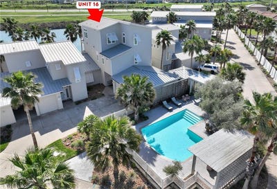/international/us/3700-island-moorings-parkway-port-aransas-tx-110096887485/