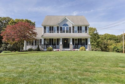 /international/us/35-christopher-drive-attleboro-ma-110106497331/