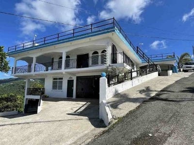 /international/pr/dual-unit-income-property-6-br-2-carports-1-000-m²-lot-canovanas-canovanas-110105755551/