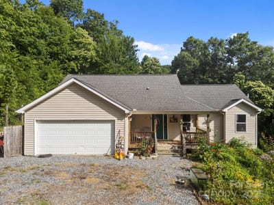 /international/us/55-pine-bluff-road-black-mountain-nc-110101421844/?lang=zh-tw