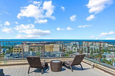 /international/us/550-seagaze-drive-oceanside-ca-110120512498/