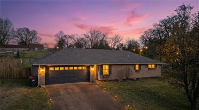 /international/us/1102-n-8th-street-van-buren-ar-110107004371/