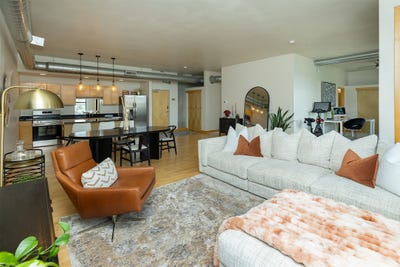 /international/us/119-4th-street-unit-309-des-moines-ia-110100471019/