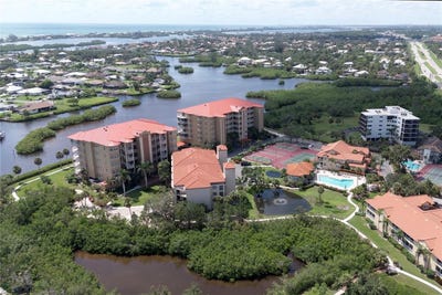 /international/us/7303-jessie-harbor-drive-osprey-fl-110100770625/