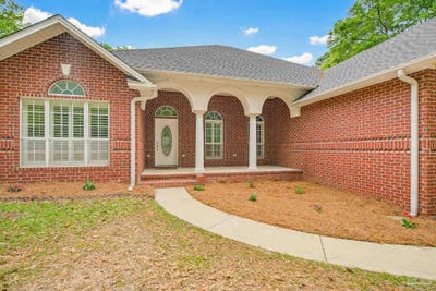 /international/us/2855-walling-rd-milton-fl-110107225309/