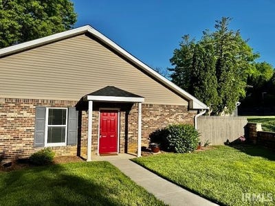 /international/us/2602-e-covenanter-drive-bloomington-in-110099383447/